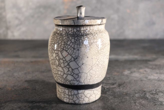 Vaso classico decorativo ceramica raku tecnica colombino bianco nero