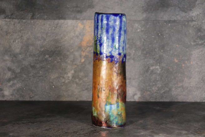 Vaso decorativo art clay raku blu con sfumature ramate