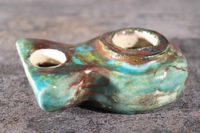 Lampada in ceramica raku antichizzata di stile romano antico, funziona ad olio