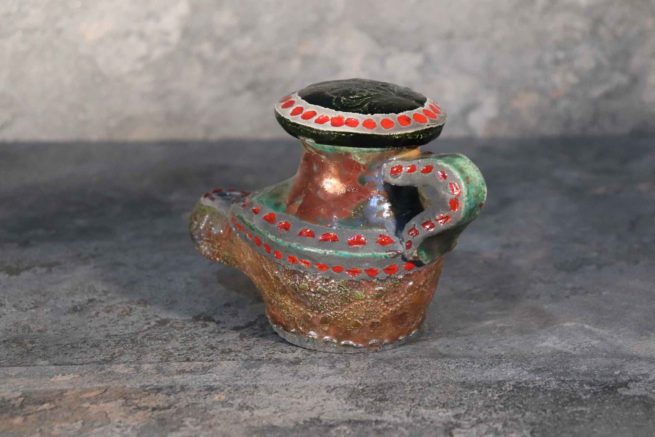 Lampada in ceramica artistica raku d‘ispirazione fantastica funzionante ad olio