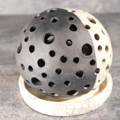 Porta lampada di ceramica raku giapponese a sfera bianco nero