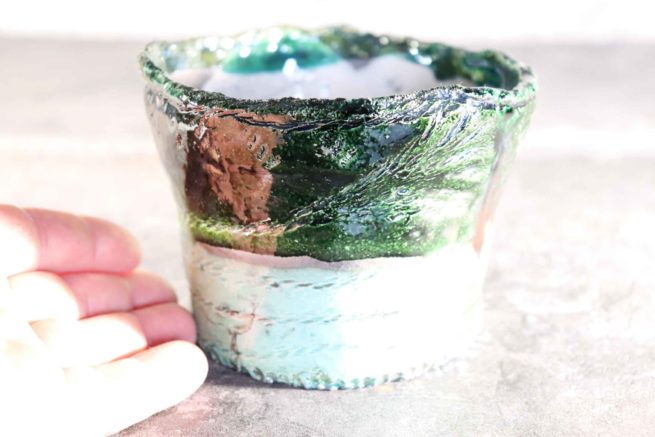 Vaso di ceramica raku verde