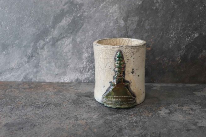 Vaso in ceramica d'arte raku Torino realizzato interamente a mano con lavorazione artigianale utilizzando la tecnica raku