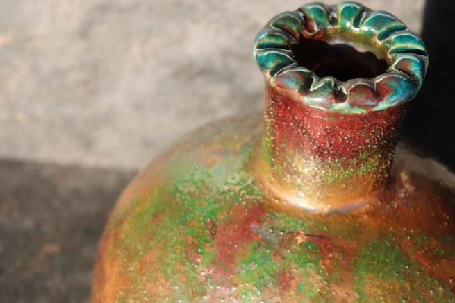 Vaso ceramica raku Terra un'opera d'arte unica e di grande valore, tecnica raku giapponese