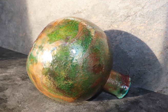 Vaso ceramica raku Terra ispirato alla madre natura, realizzato con la cottura raku