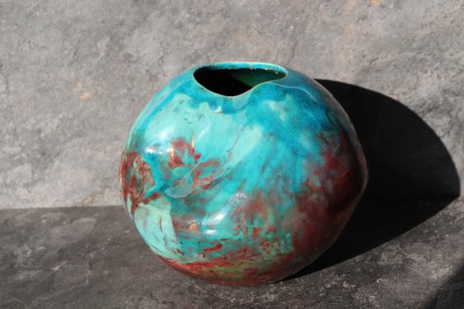 Vaso Raku Oceanico è una creazione artistica raku, oggetto d'arredo esclusivo in ceramica raku