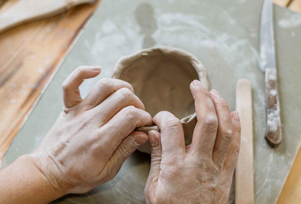 Ceramica raku: tecnica del colombino